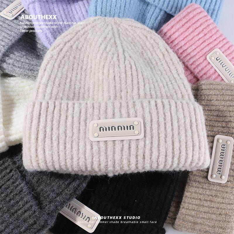 Hat Women's Autumn and Winter Woolen Hat Showing Face Small Warm Ear Protection Cold Hat Rubber Label Letter Knitted Hat Student Pullover Hat for Men
