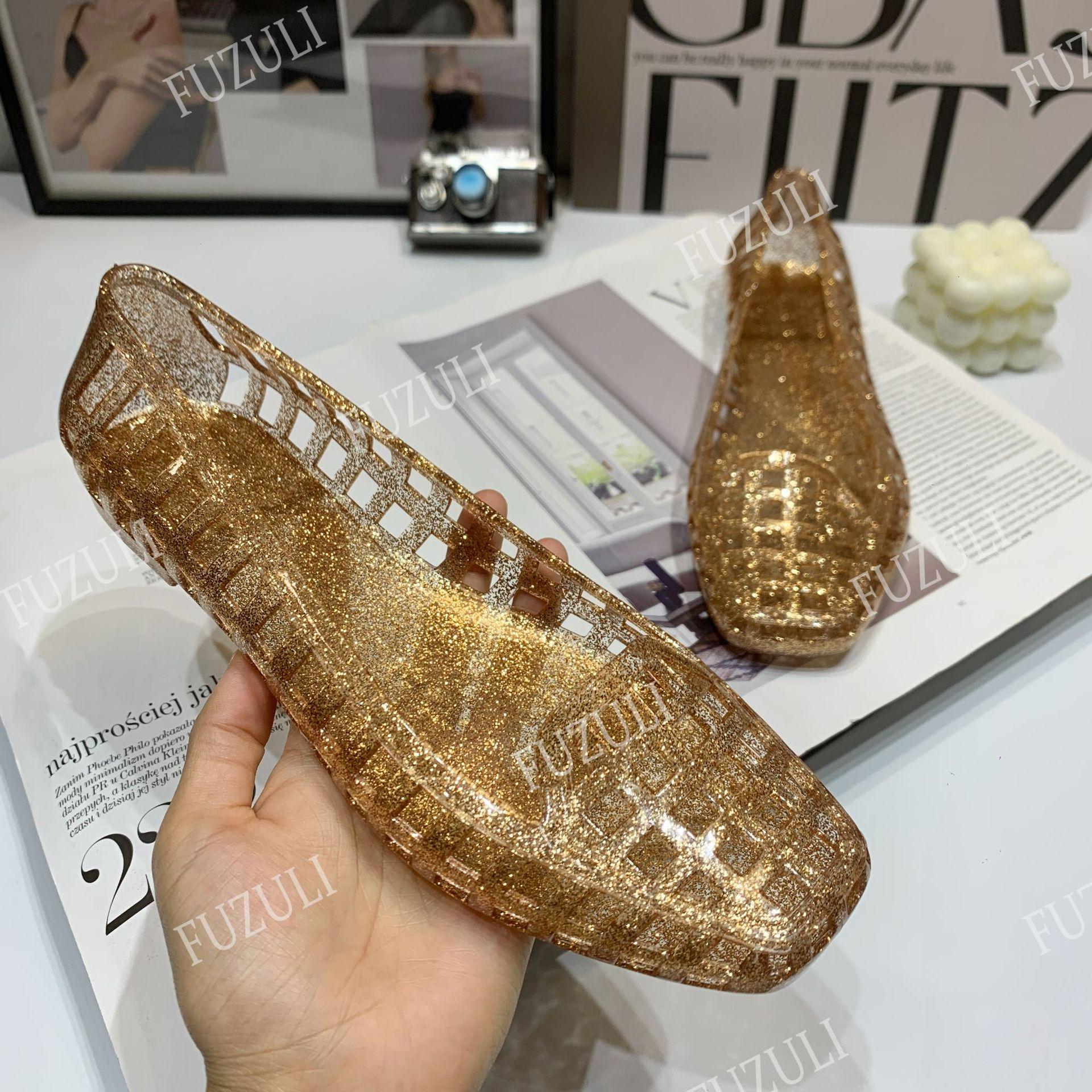 

Корейские желейные туфли с открытым верхом, одинарные туфли из хрустального ПВХ, ленивые тапочки на одном педале для танцев, уличные повседневные, с квадратным носком, крутые тапочки 40/one size too large