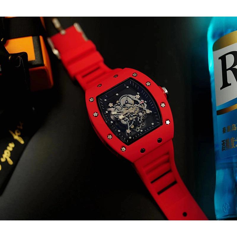 Montre ajourée, Richard Thoroughly, montre universelle pour hommes et femmes