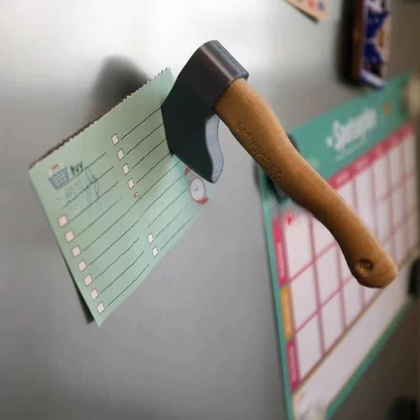Mini Rolig Kniv Magnetiska Kylskåpsmagneter 3D Rolig Yxa Kylskåpsmagnet Hemdekorationer hemtillbehör Kylskåp För Järnyta