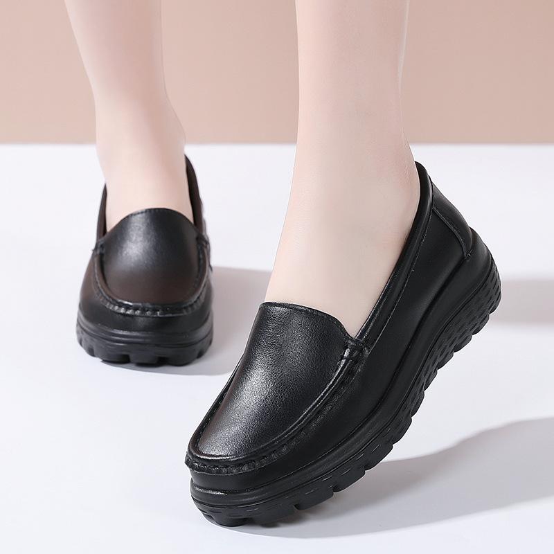 Genuine Leather Women Nurse White Shoes Comfort Women Walking Shoe Breathable Female Flats Footwear Platform Lightweight Slip-On