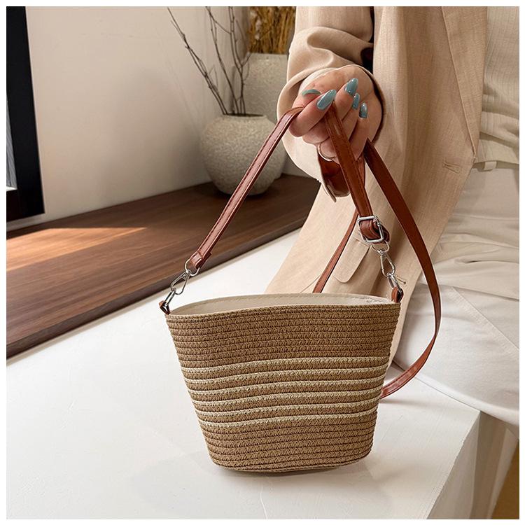 Women's 2026 Summer Straw Woven Crossbody Bag: Casual & Versatile Beach Vacation Bucket Bag