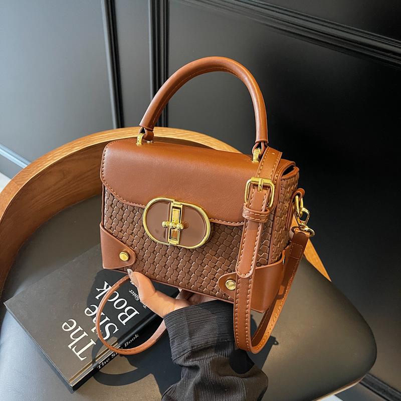 Small bag women's versatile new fashion shoulder messenger bag women's portable box small square bag