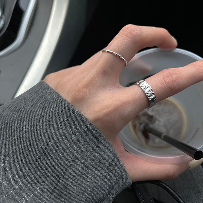 Fashionable 925 Sterling Silver Ring With Distinctive Geometric Shape And Unique Texture For Elegance Everyday
