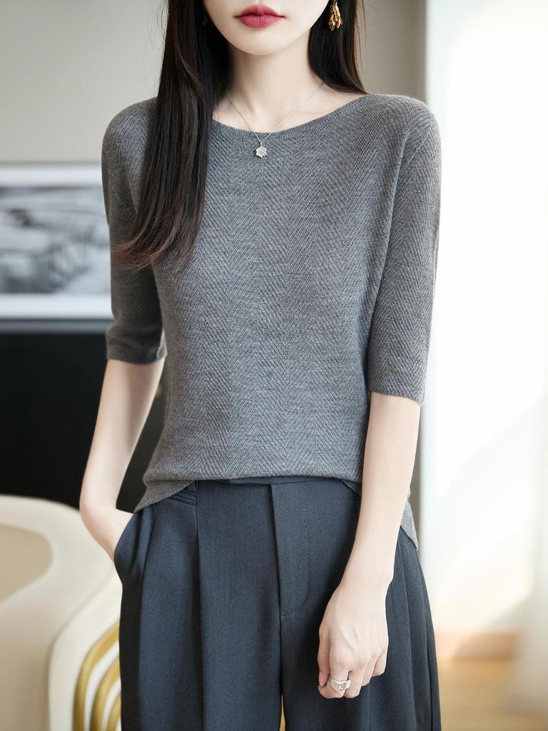 Women's Superfine Wool Sweater: Slim-Fit, Fishbone Pattern, Seamless One-Piece, Boat Neck, Mid-Sleeve.