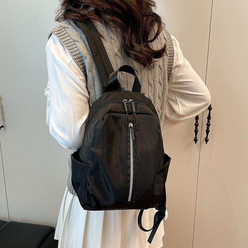 New Spring and Summer Simple Backpack Women's Leisure Fashion Travel Backpack School Bag Student Small Backpack Tide