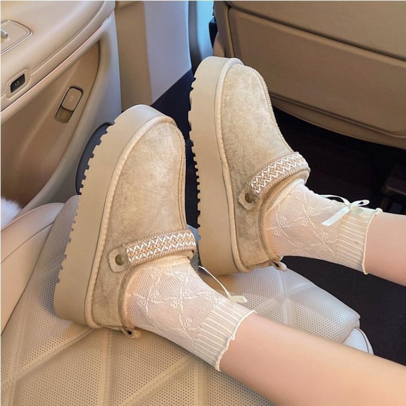 Un Nouveau Style de Polaire, Épaississant et Chaud Chaussons d'Hiver en Coton Neige pour Femmes avec Demi-Pantoufles sur un Pied