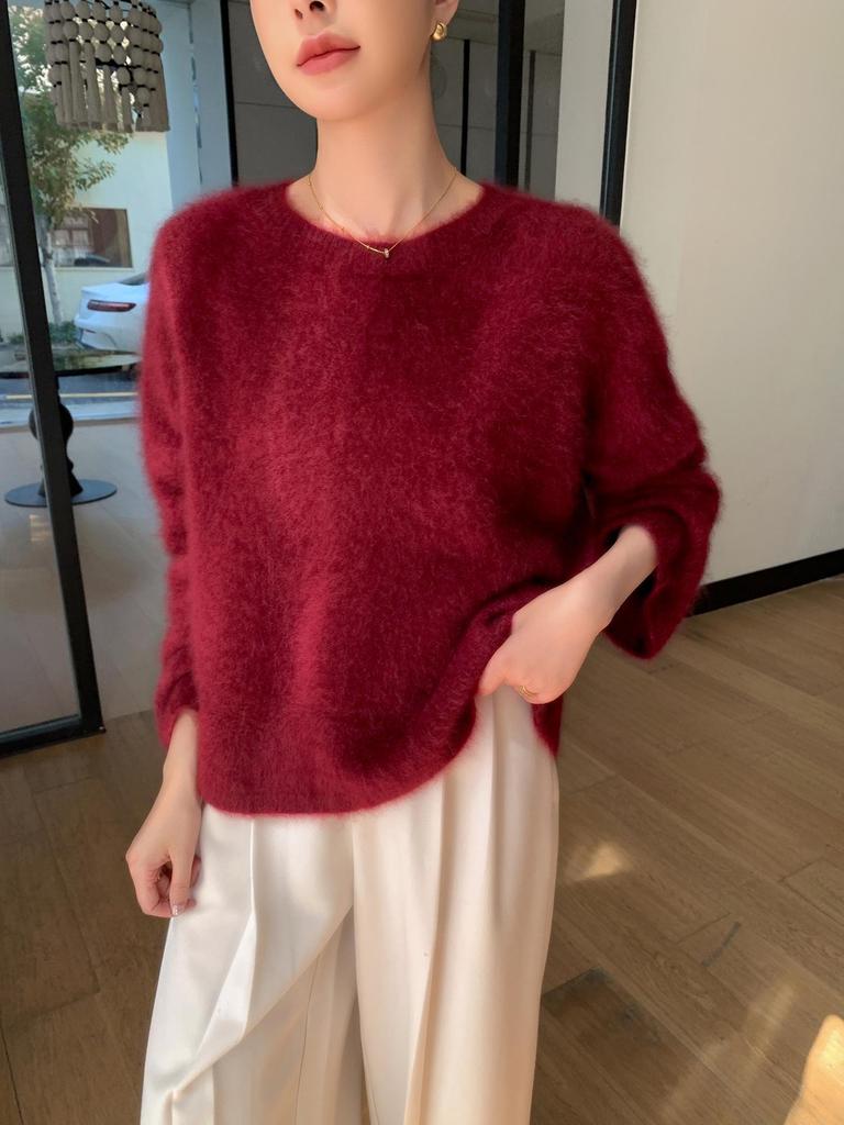 Women's Plush Cashmere Sweater: Slimming, Fluffy, Thick, Warm, Velvety Knitwear for Autumn/Winter 2025 in White.