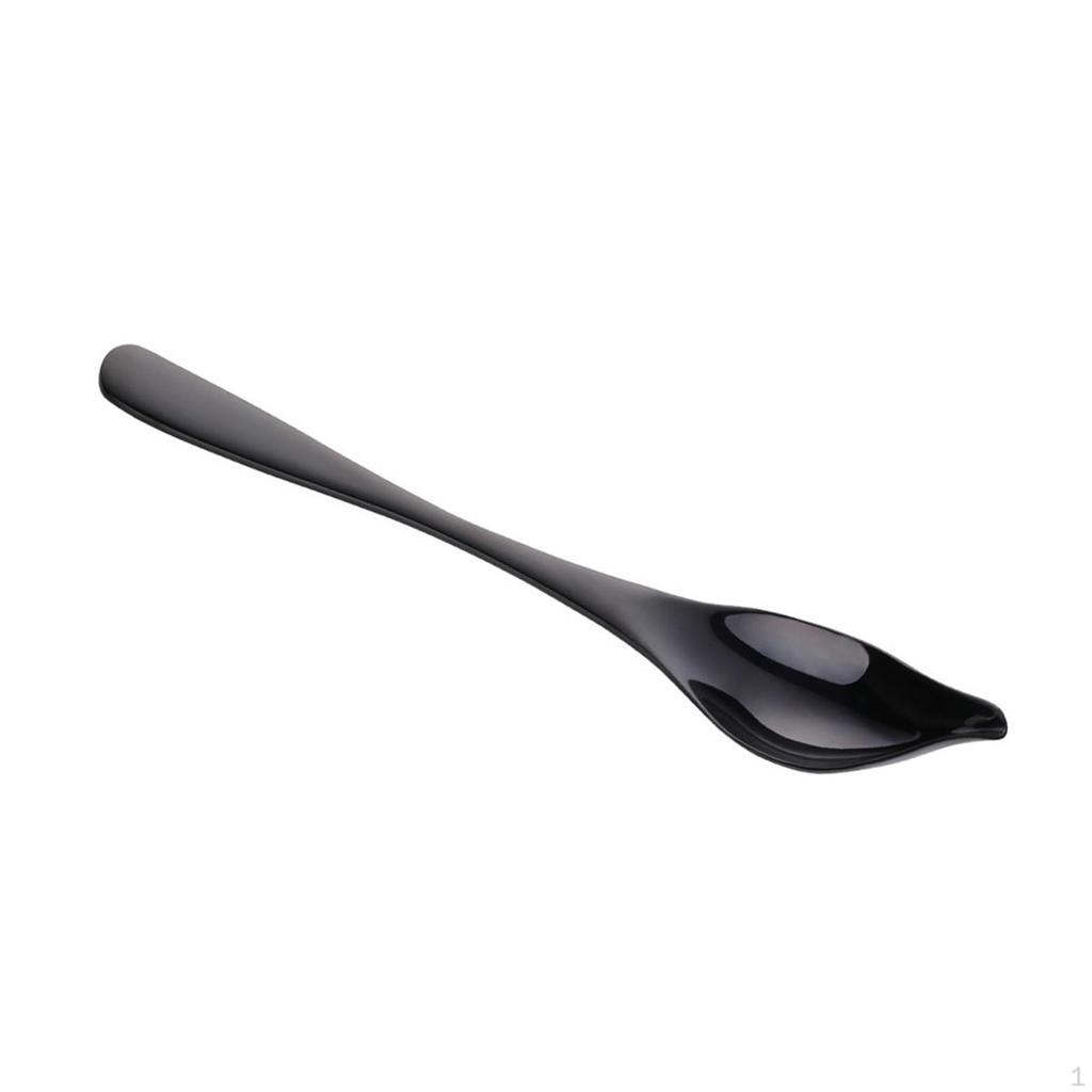 Creative Pastry Spoon to Decorate Delicious Desserts