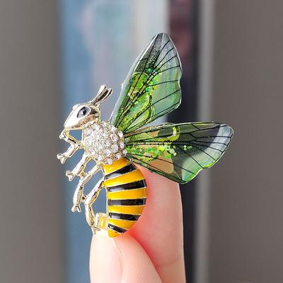 Japanese And Korean Bee Elf Niche Brooch Female Design Sense High-End Temperament Collar Pin Accessories Suit Fashion Brooch Pin