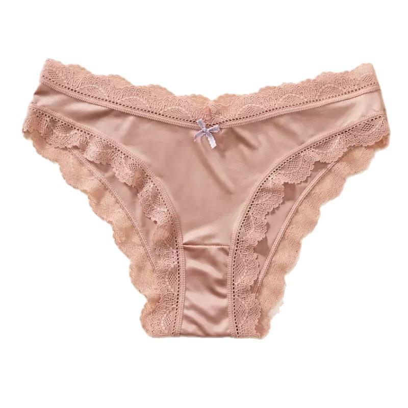 Lace Splicing Skin-Friendly Women's Ice Silk Briefs with Bow
