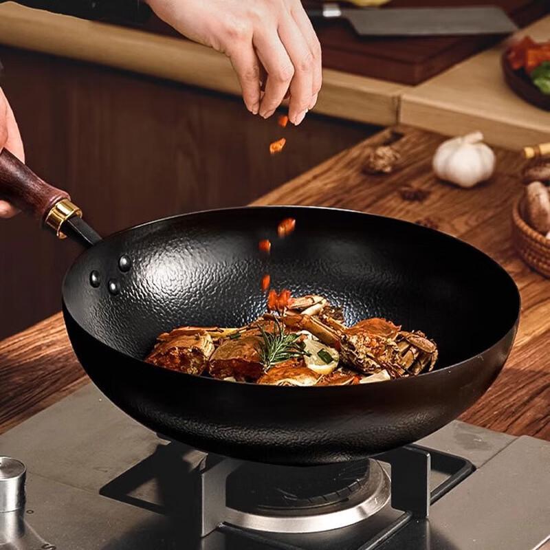 Wu Tuo 32cm Hand-Forged Aluminum Non-Stick Wok
