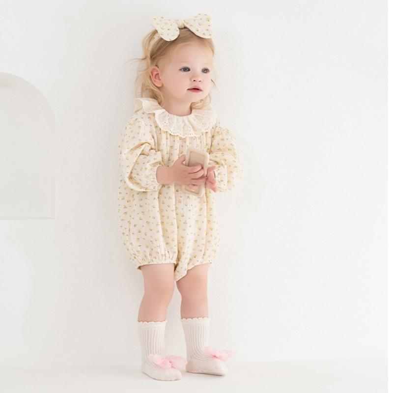 Children Socks with  Not  Slip Bottom & Lace Bowknot Toddler Safety Socks Smooth Stitching Socks for 1 to 5 Years
