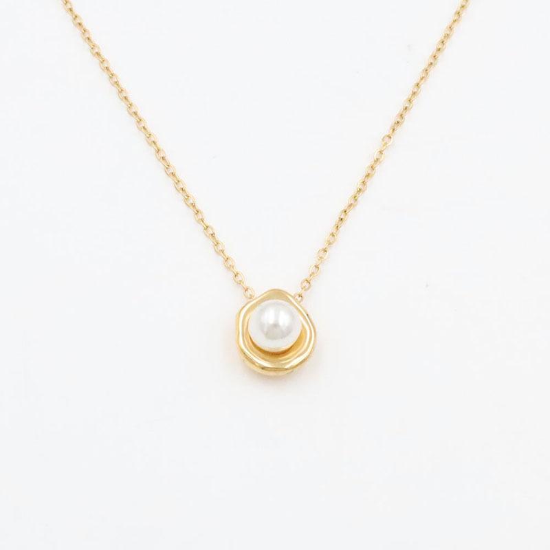 French Baroque Light Luxury Niche Non-Fading Collarbone Chain Inlaid Oval Pearl Girls Popular Jewelry Necklace