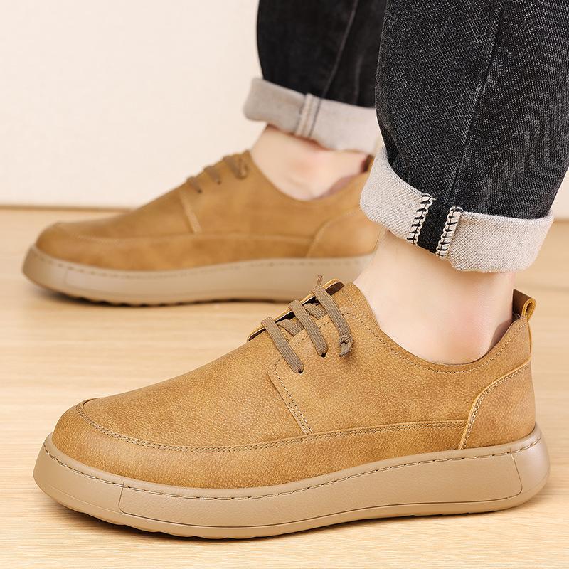 New Designer Lace Loafers for Men Retro Breathable High Quality Leather Shoes Man Fashion Casual Soft Sole Spring Autumn Shoes