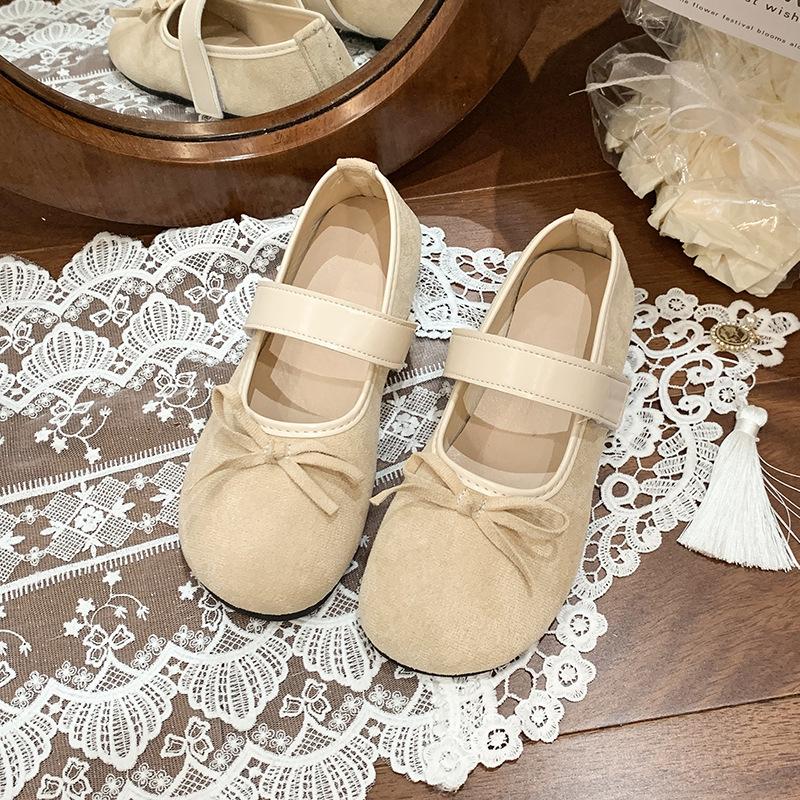 

Белые ретро французские туфли на плоской подошве с легким ртом женские летние балетки 2025 года с юбкой женские туфли Мэри Джейн 40 бежевый