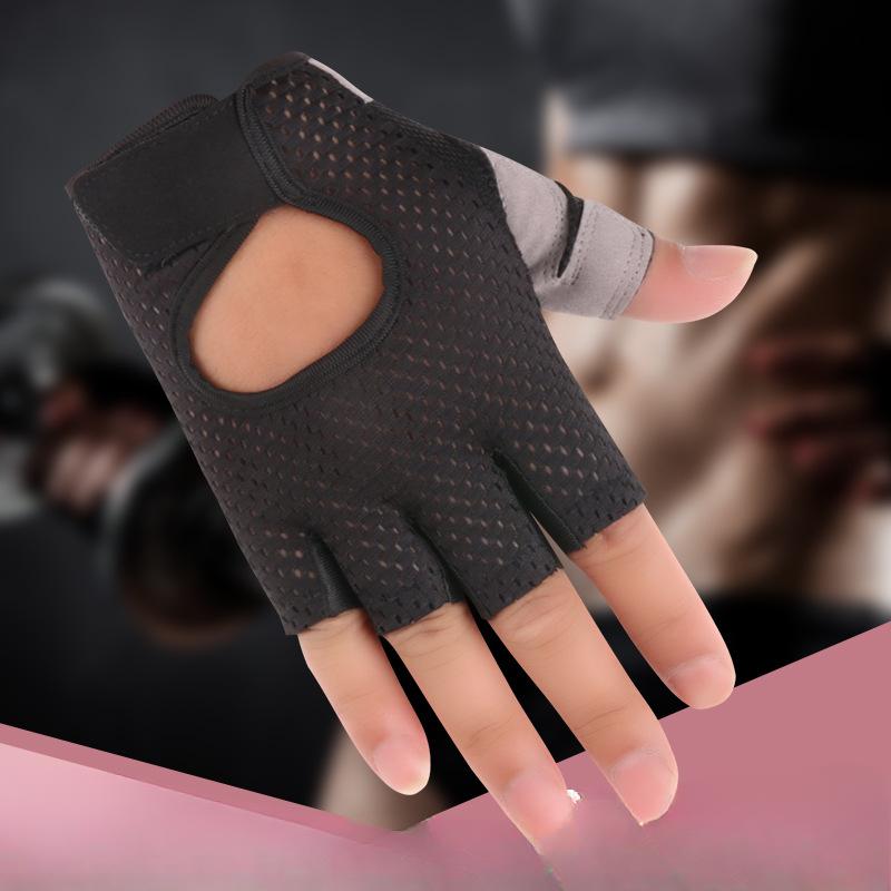 Half Finger Gloves for Men and Women Outdoor Mountaineering Thin Breathable Mesh Shock Absorbing and Sun Protection Training Cycling Gloves