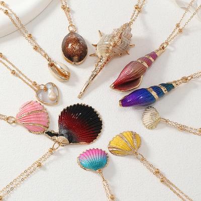 Natural Seashell Pendant Necklace - Beach-Inspired Clavicle Chain for Women