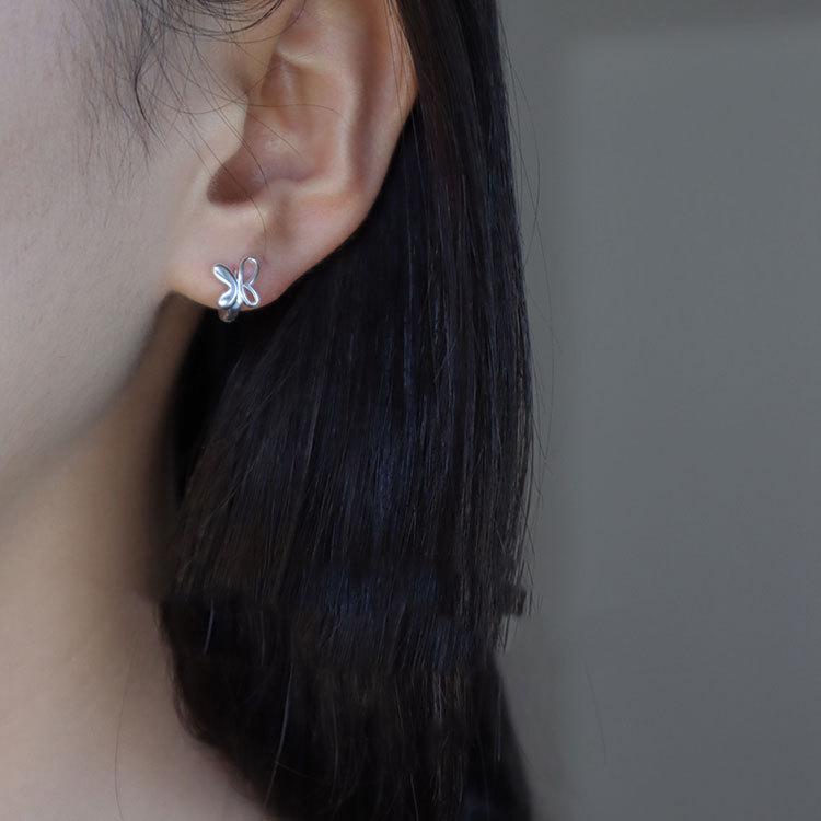 Super Exquisite Butterfly Ear Buckles Simple and Everyday Versatile Temperament
