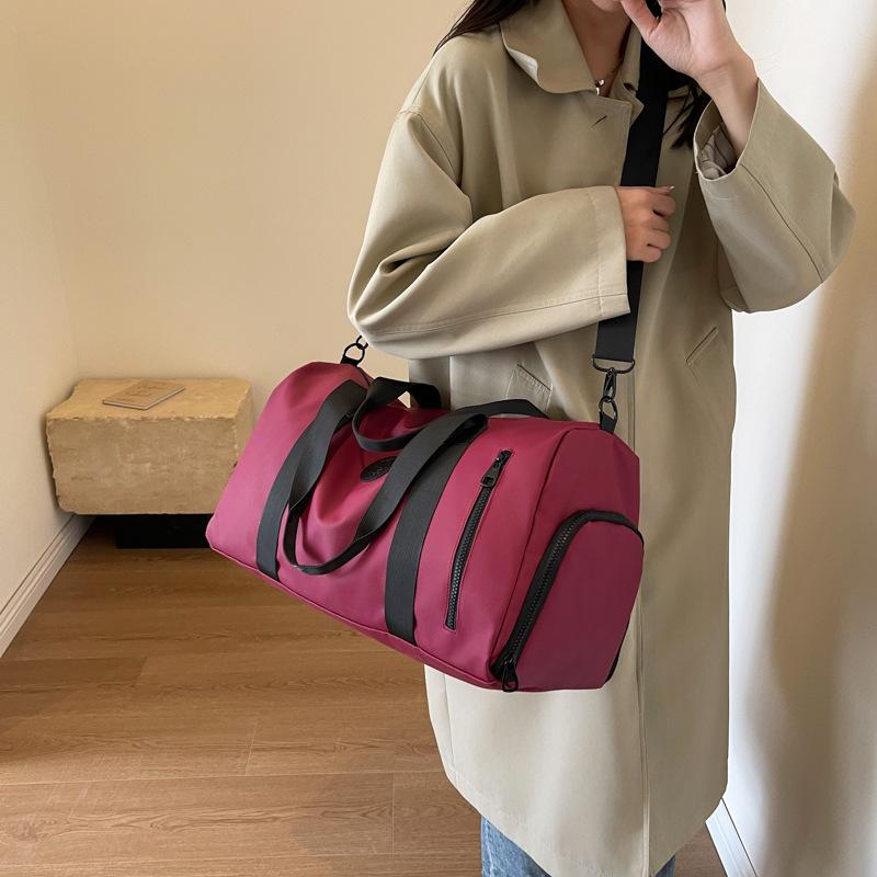 New short-distance travel bag, men's and women's portable large-capacity multi-functional sports yoga bag, independent shoe compartment, luggage bag.