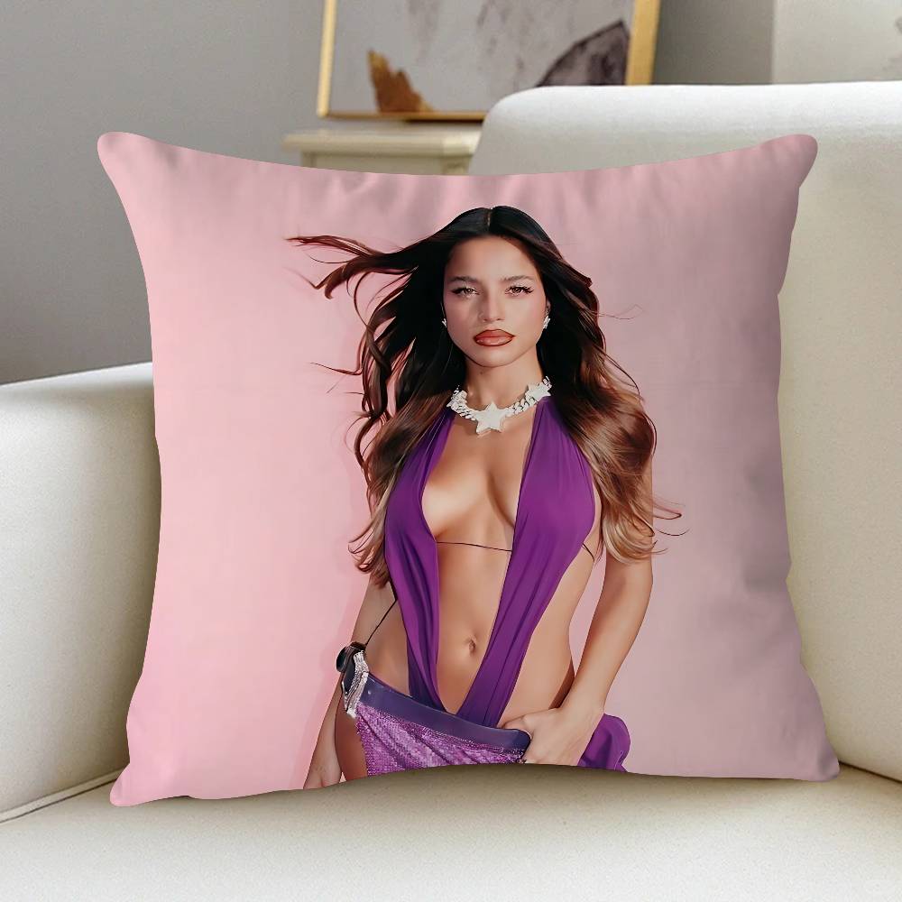 Singer E-Emilia Mernes Pillow Cover Design Cushion Cover Decor Holiday Decorati