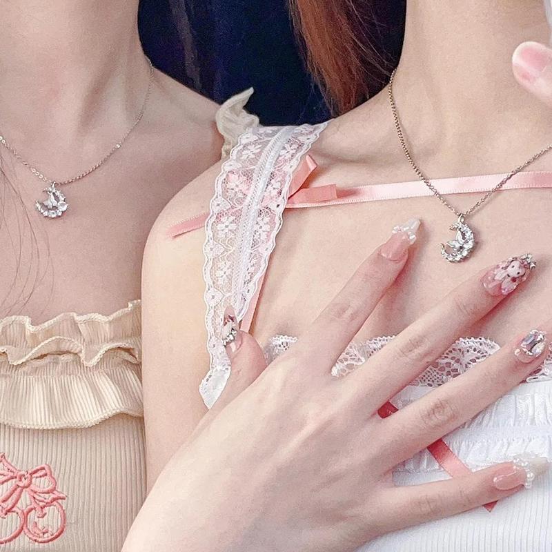 Fashion Sparkling Crystal Necklace Female Exquisite Moon Butterfly Chain Necklace For Women Choker Collar Wedding Party Jewelry Gift