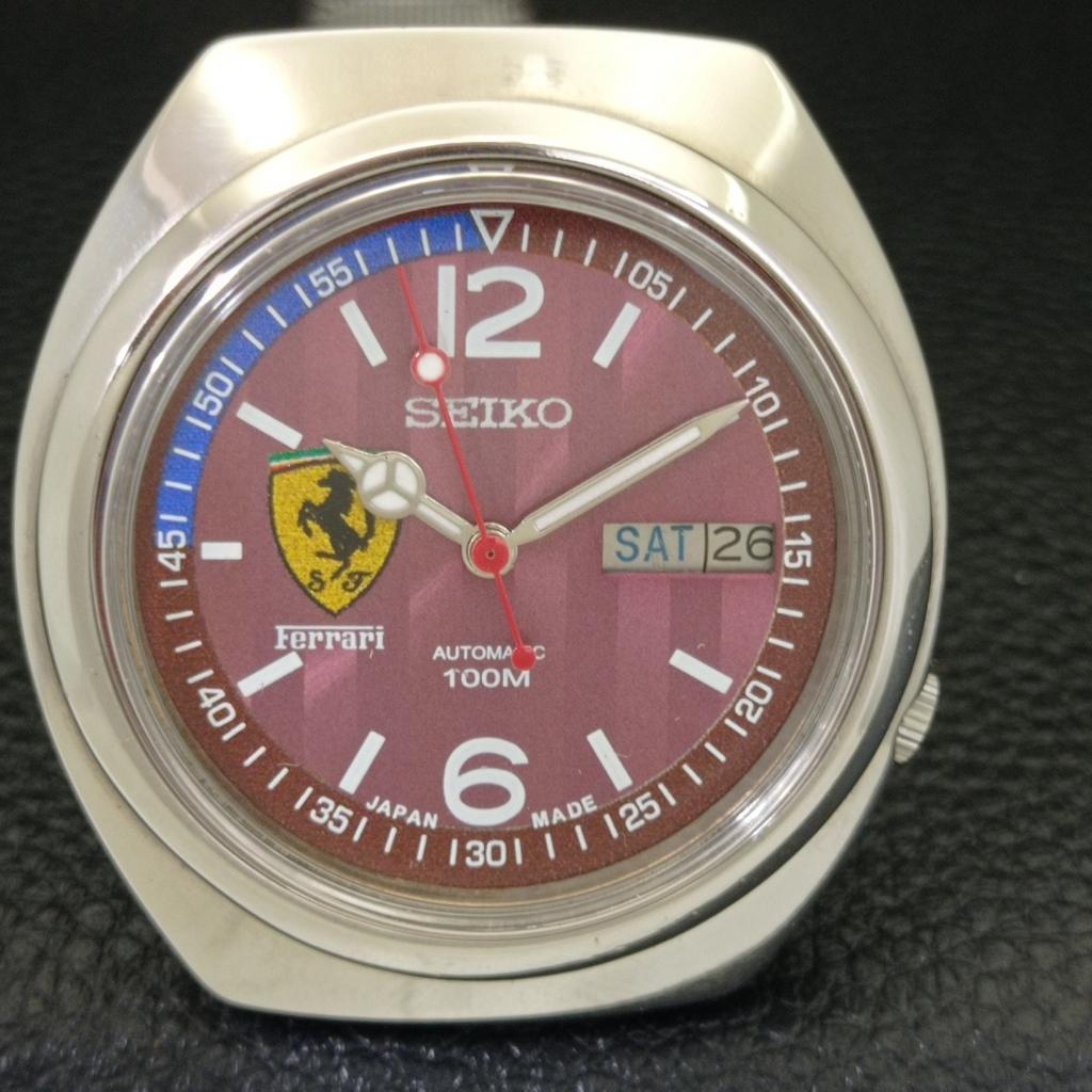 SEIKO AUTOMATIC VINTAGE 7009A JAPAN MENS FERRARI DIAL WATCH a700405-5