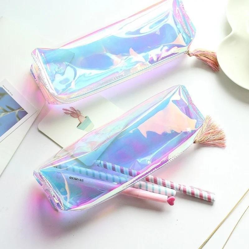 Kawaii Laser Transparent Reflekterande Pennfodral Väska Stor Kapacitet Skolmaterial Skrivmaterial Förvaring av Pennor Slumpmässig