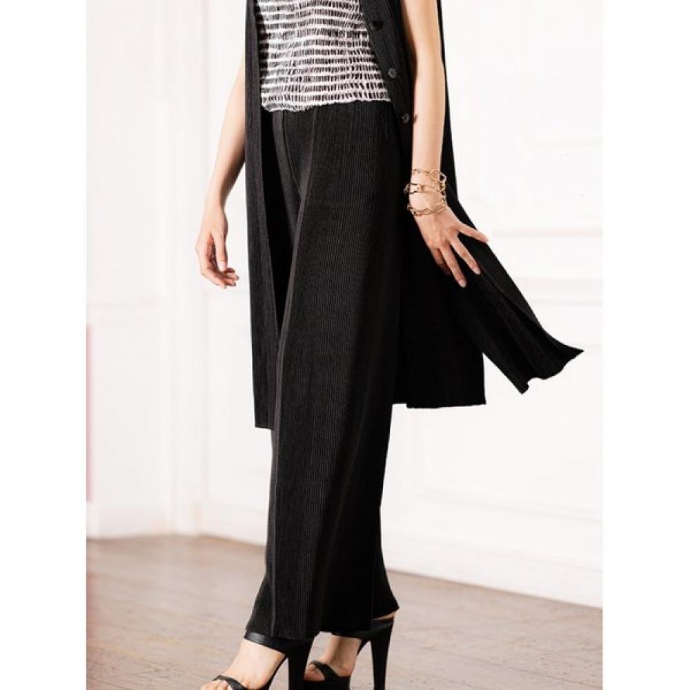 Specchio Straight Pants With Front And Back Pleat 432 327