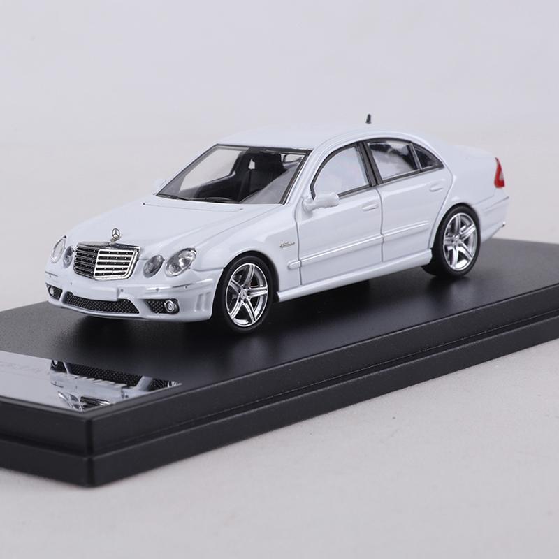 AAYM1 King Model 1:64 E63 AMG W211 Die-cast Alloy Simulation Car Model Toy Collection Display Piece