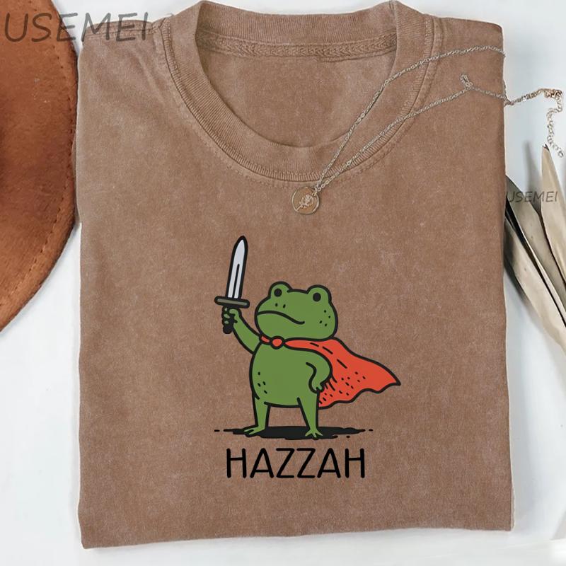T-shirt Huzzah Rana con Spada Divertente T-shirt DnD Cotone Manica Corta Girocollo Streetwear Magliette Grafiche Y2k Abbigliamento Largo