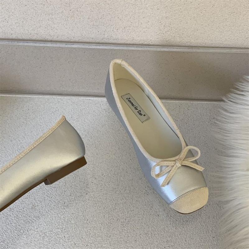 Flat-bottomed One-piece Slip-on Women's Shoes, New Style Shoes