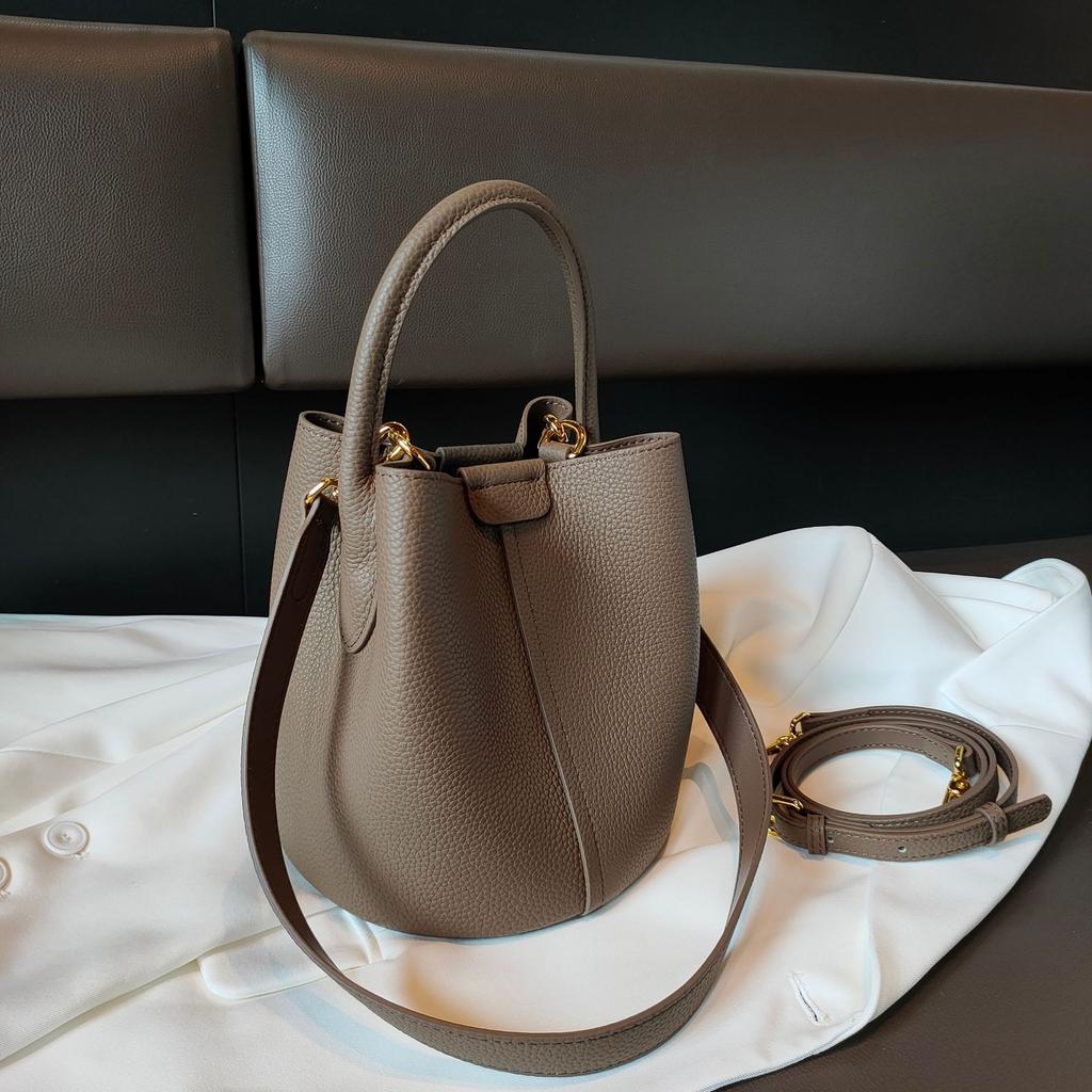 2025 cowhide Leather Small Bucket Basket bags Cute Women Handbags fashion Top-handle bag Work Shoulder Crossbody blue bag Lady