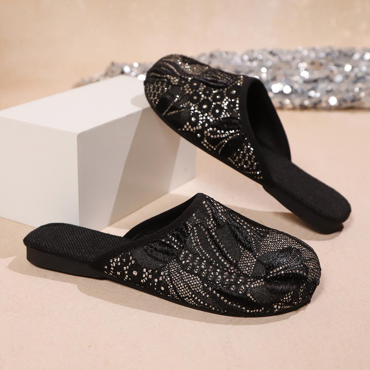 

Sequined lazy bag head half slippers women s summer wear 2025 new with skirt flat bottom large size temperament sandals 43 чорний