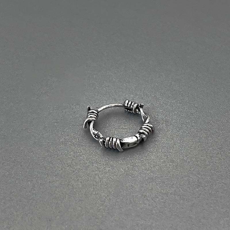 Niche High-end Multi-ear Hole Ear Buckle Women's Retro Rose Flower Design Commuter Back-to-school Ambience Fashion Daily Jewelry