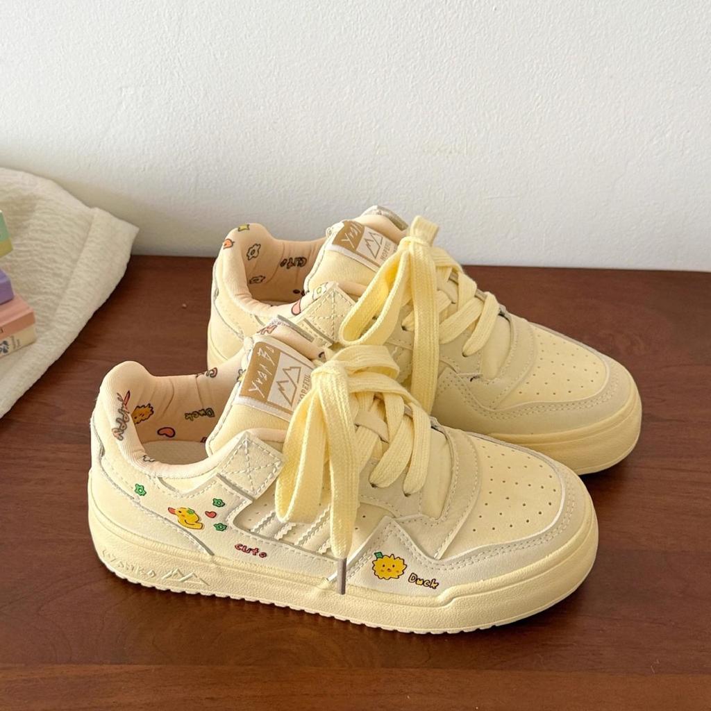 College style cute printed small yellow shoes women's 2025 spring new ins niche versatile casual board shoes bread shoes