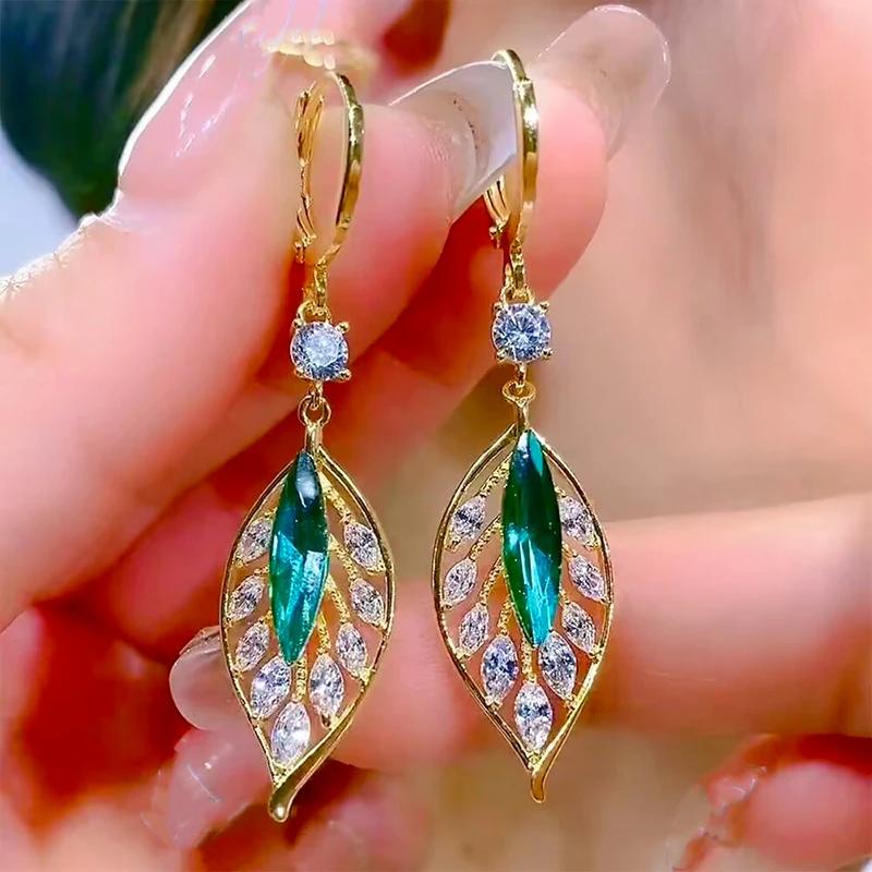 2023 New Fashion Trend Zircon Crystal Black Leaf Pendant Earrings for Women Unique Design Temperament Cool Girls Party Zircon