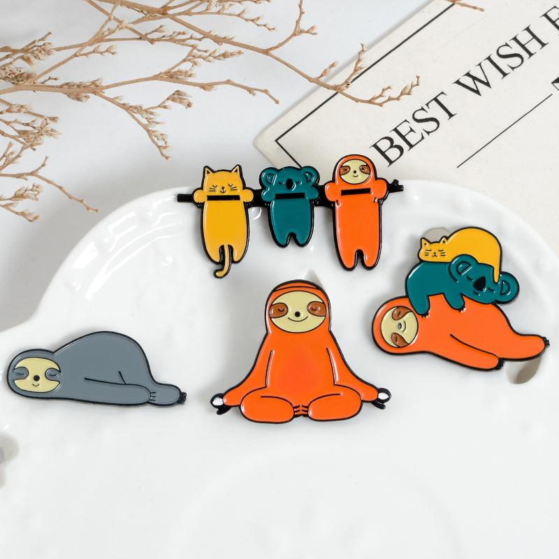Cute Cartoon Sloth Brooch Pin Women Men Cowboy Badge Fashion Brooch Collar Pins