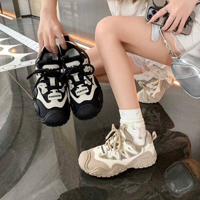 Retro casual shoes women's 2025 autumn new lightweight versatile and thin thick-soled sports and thin dad shoes children