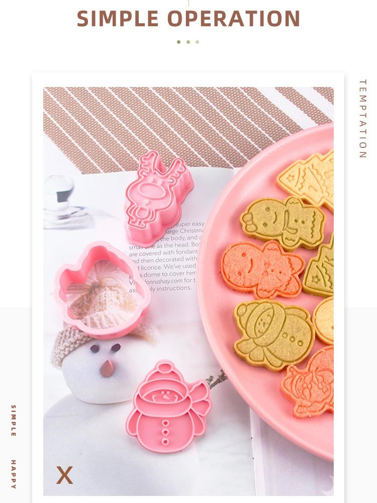 8Pcs Christmas Cookie Tools 3D Biscuit Mold Santa Snowman Tree Elk Cookie Mould Stamp Xmas New Year Party Baking Tools