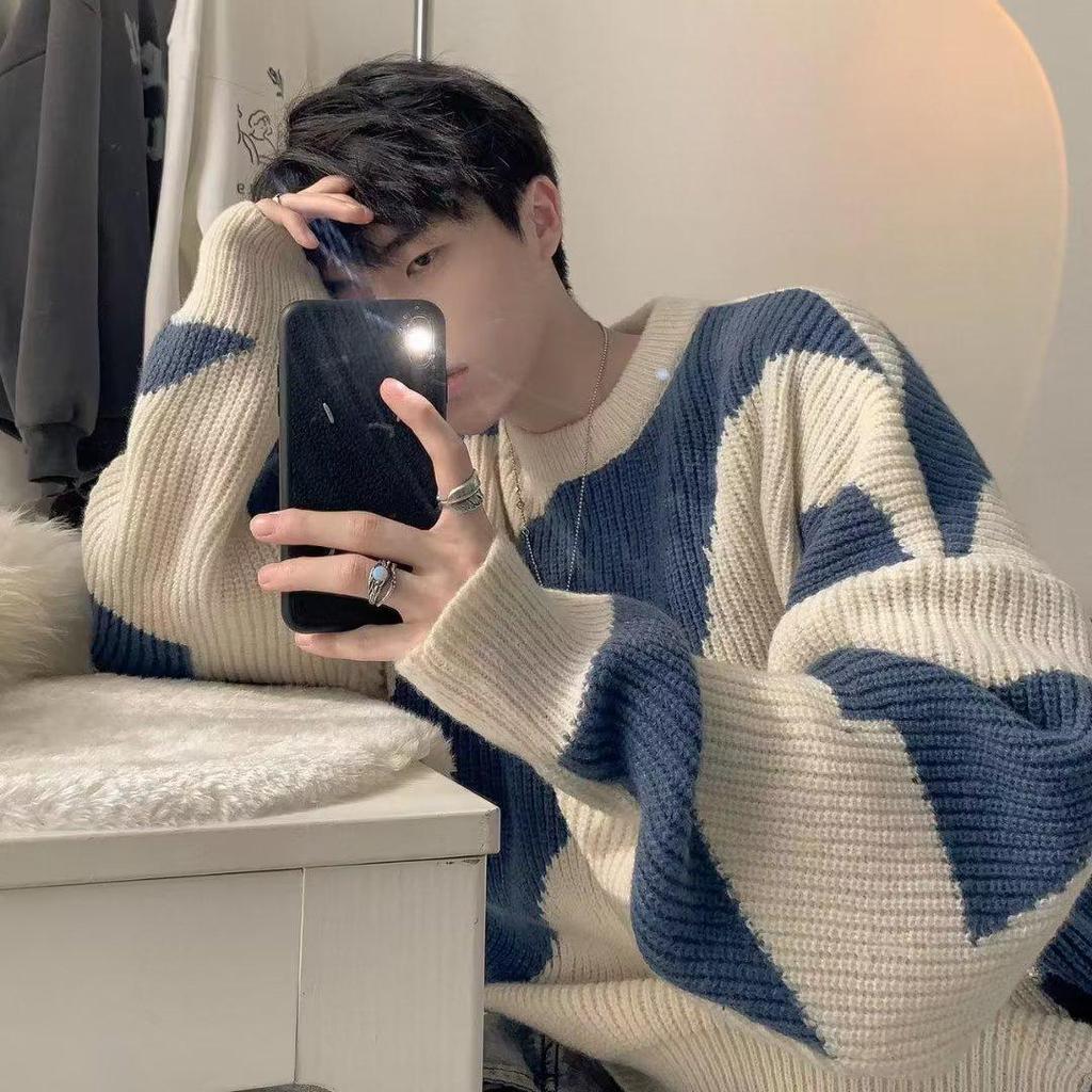"Men's Retro Knitted Sweater: Loose Fit, Winter/Autumn Style"