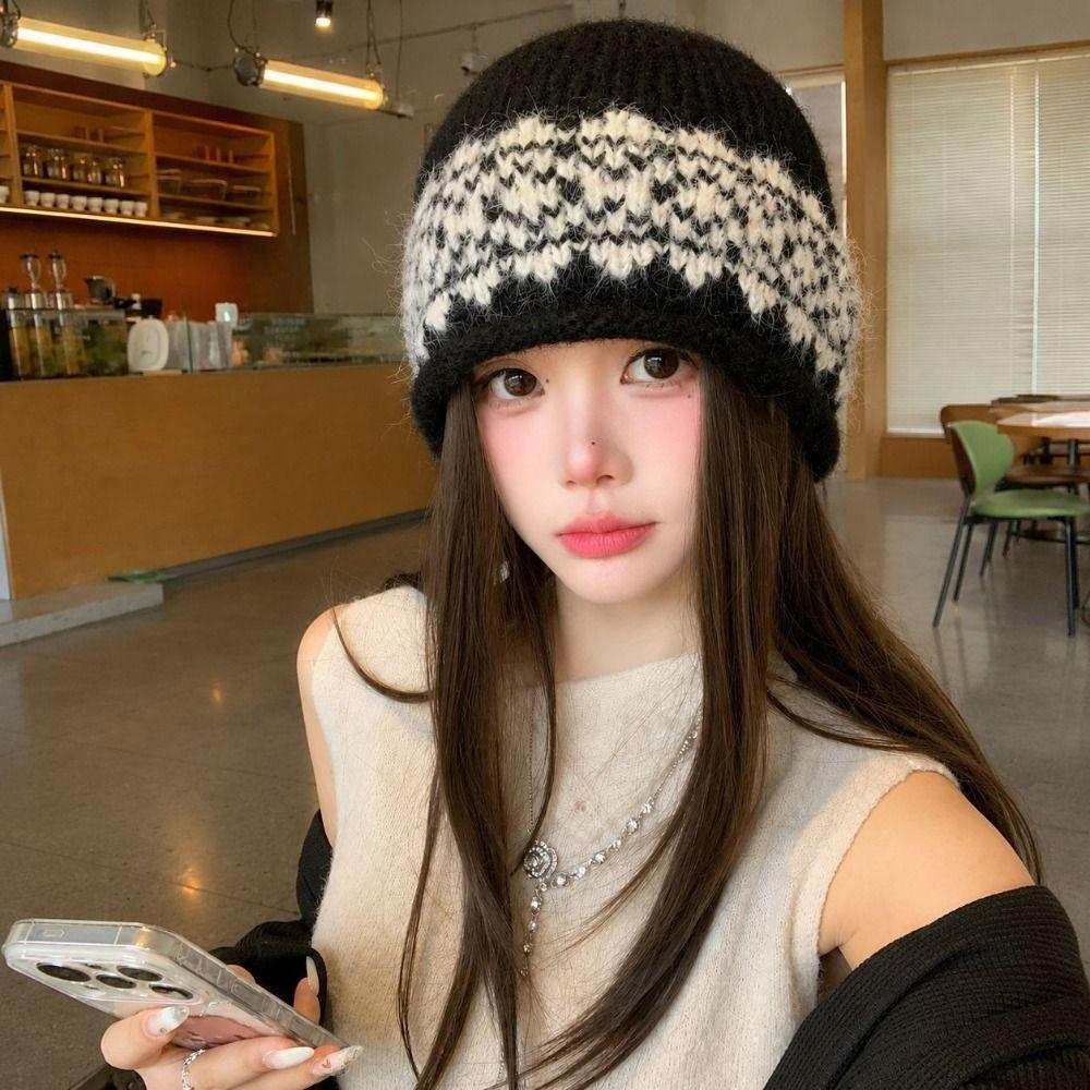 Face Slimming EarFlap Hat Polyester Fair Isle Jacquard Hat Vintage Fall Winter Hat  Outdoor Wear