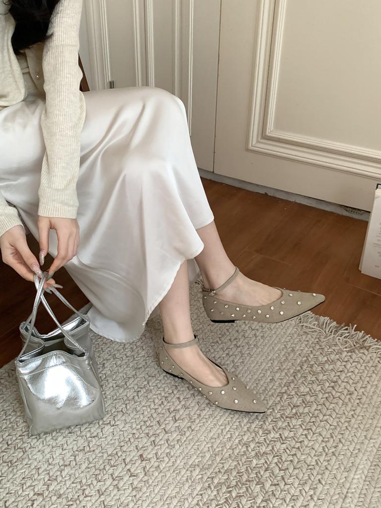 2025 spring new flat-soled single shoes for women, comfortable soft soles, not tired feet, fashionable diamond-encrusted women's shoes, high-end wear