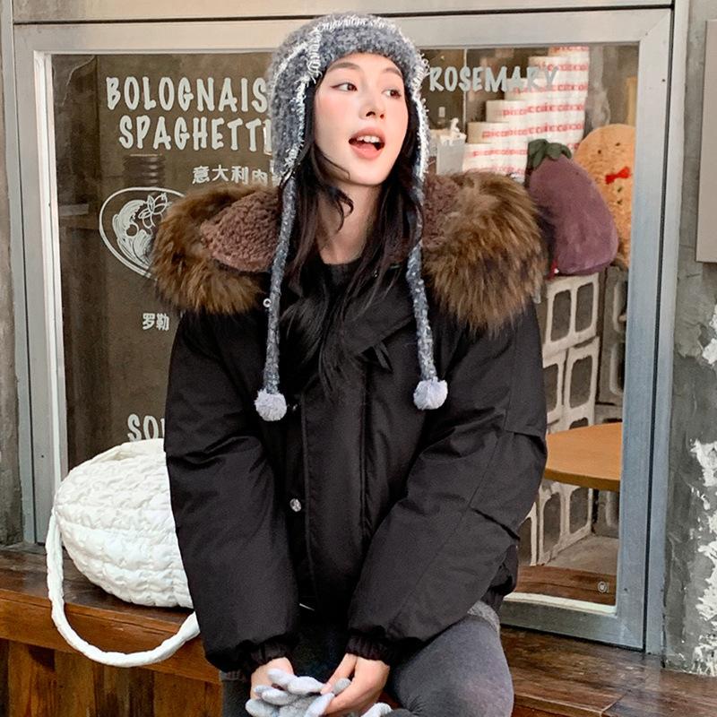 

Winter raccoon fur collar down cotton-padded jacket for women s winter thickened warm horn buckle hooded cotton-padded jacket tide M чёрный