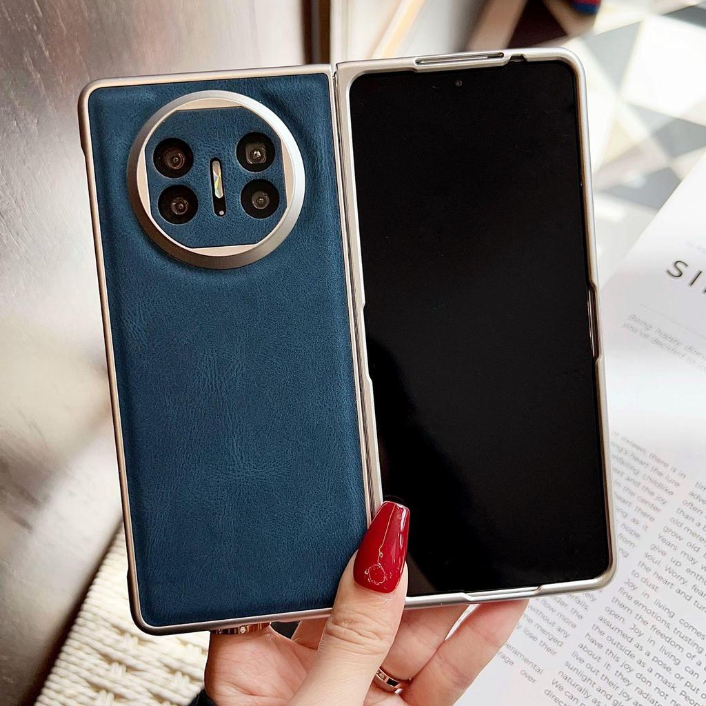 Retro Leather Grain Magnetic Case for Samsung Galaxy Z Fold5/4/3 - Drop-proof & Foldable