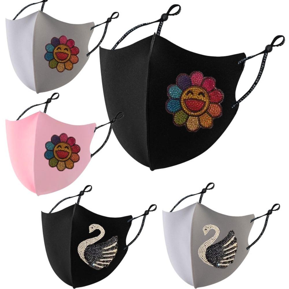 

Ice Silk Ultraviolet-proof Face Mask 3D Sports Mask Creative Sunscreen Mask