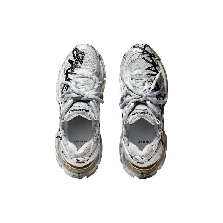 Balenciaga Graffiti Runner Sneakers 677403W3RBQ9010