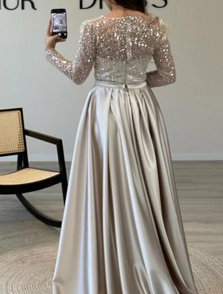 2026 Glamorous Women’s Sequined Gala and Evening Gown with Long Sleeves