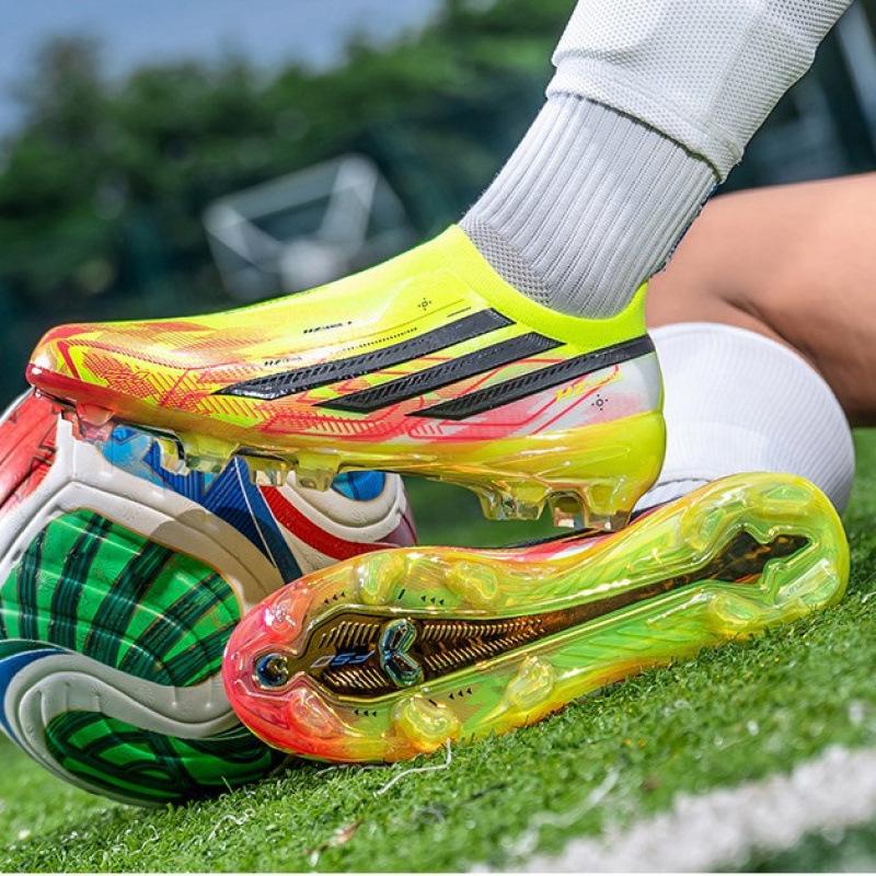 Scarpe da Calcio Basse Elettroplaccate per la Coppa del Mondo per Uomo e Donna con Tacchetti Lunghi per Allenamento sull'Erba
