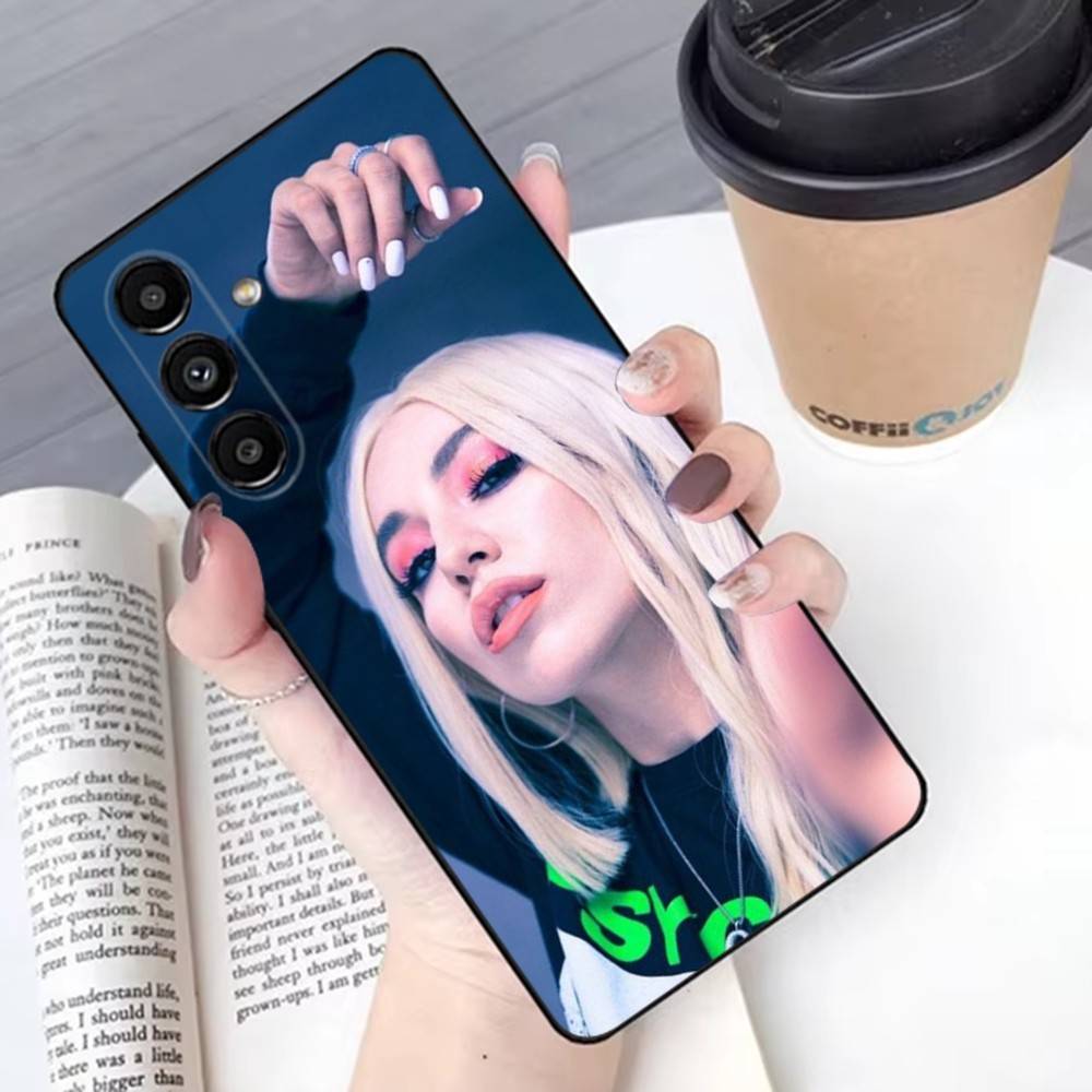 Singer A-Ava M-Max Phone Case For Samsung S 25,24,23,22,30,21,10,9,Ultra,Plus,Lite,FE,4G,5G Black Soft Case